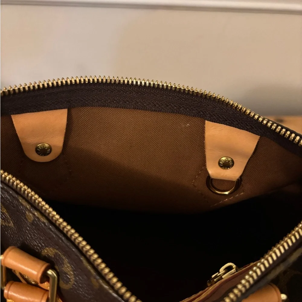 Louis Vuitton Speedy 25 Bandoulierre Monogram - Picture 12 of 17